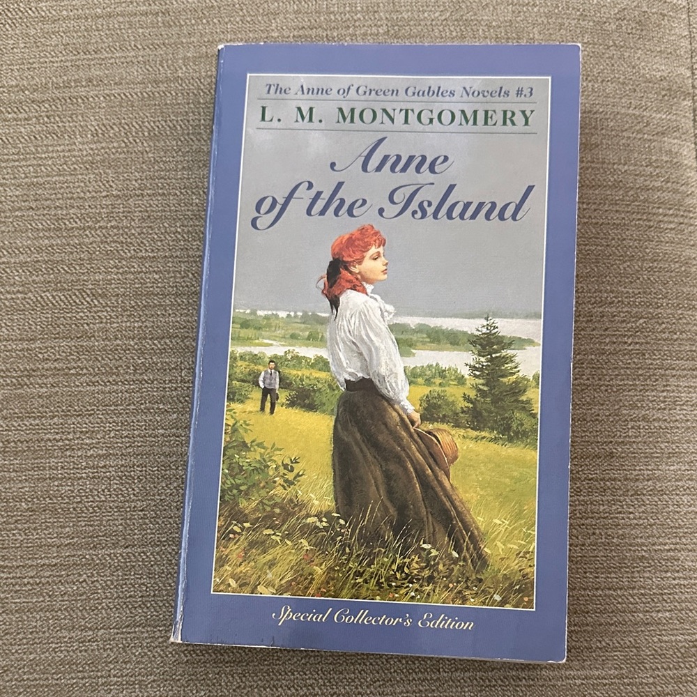 Anne of the Island Special Collector's Edition Book